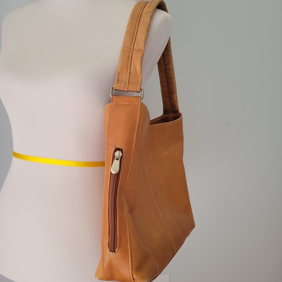 La Donna shoulder bag Used. - Picture 1 of 10